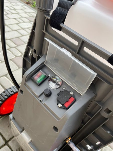Оприскувач Мрія садовий акумуляторний 40 л на колесах 12V (АКБ 12Ач 8бар 7 л хв) 41191 фото