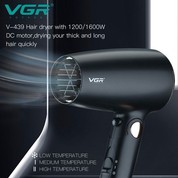 Компактный дорожный фен VGR V-439 &mdash; складная ручка, лёгкость и мощность для быстрой укладки 10508 фото