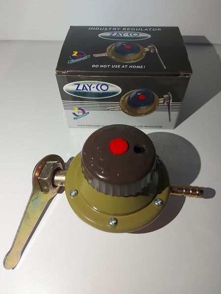 Редуктор для газового балона з регулюванням тиску Zay-Co Zay-Co фото